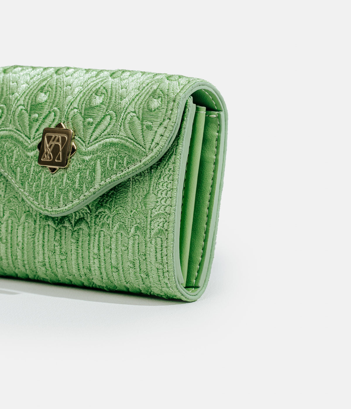 Light Jade Green — detail