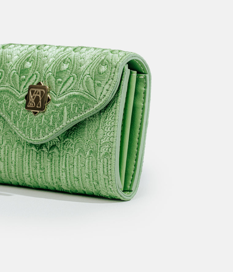 Light Jade Green — detail