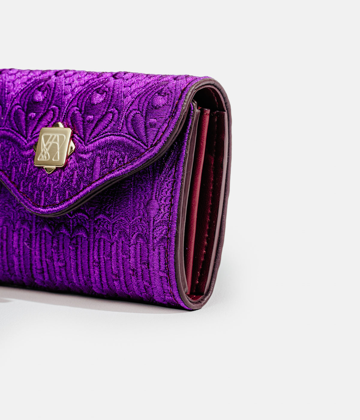 Plum Purple — detail