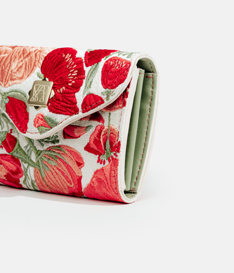Red, White & Green — detail
