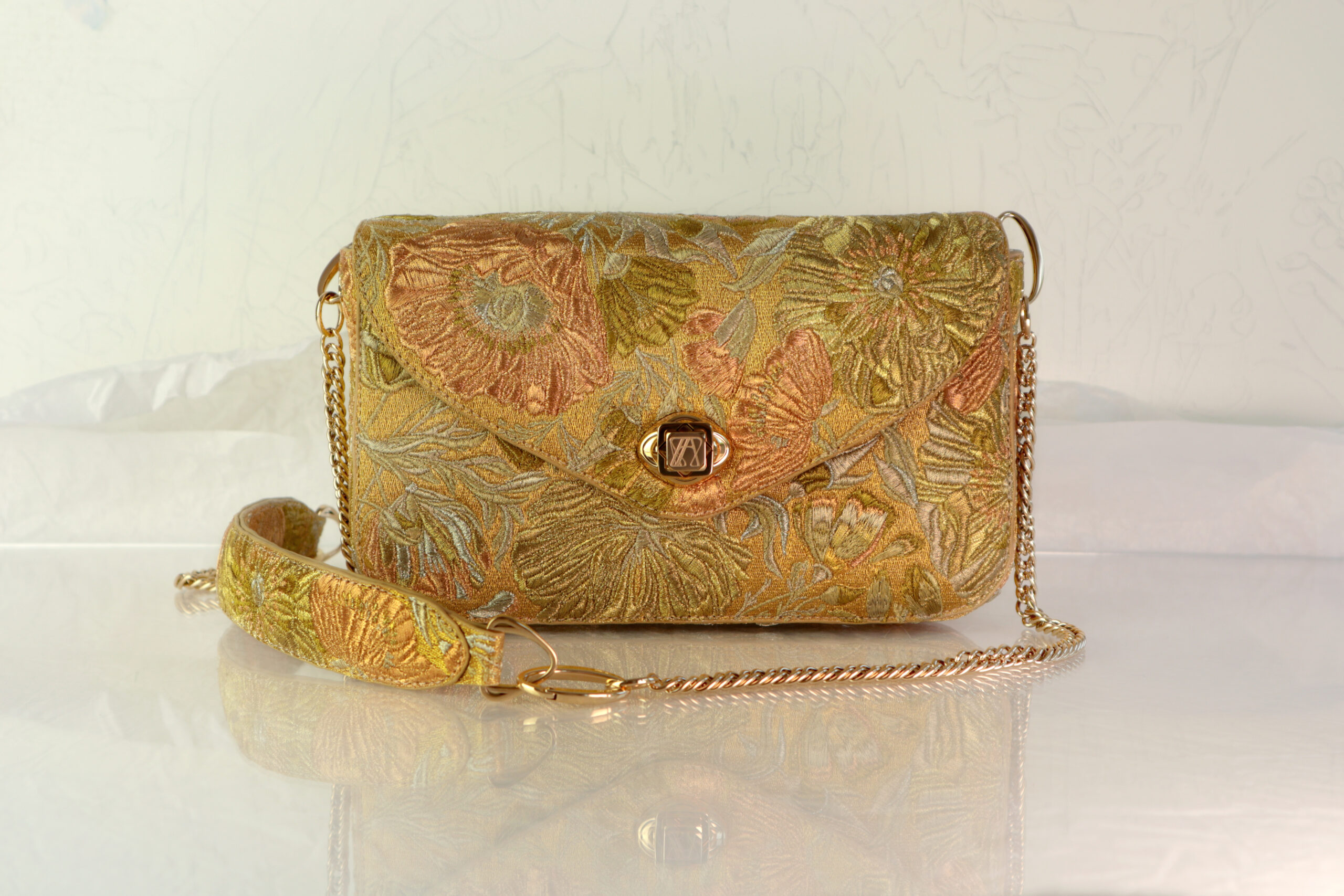 09-T29-E0-C2 POPPY GOLD-AGNESTOTH-2025